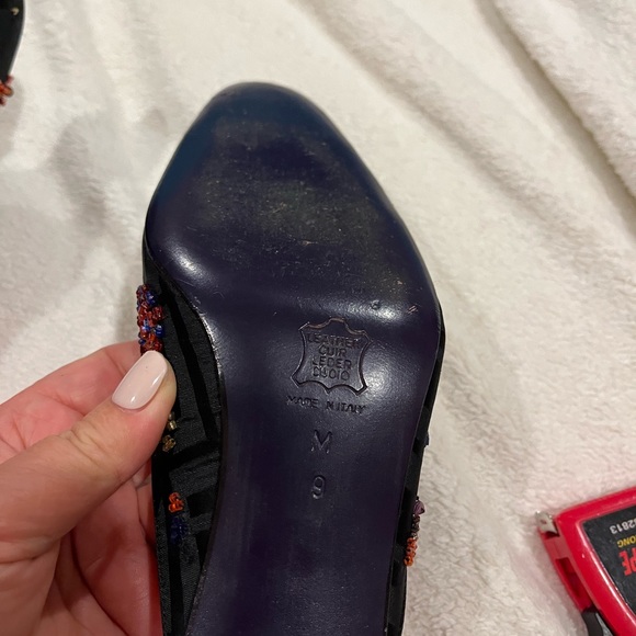 Beautiful brand new shoes FENDI color black - Picture 5 of 7